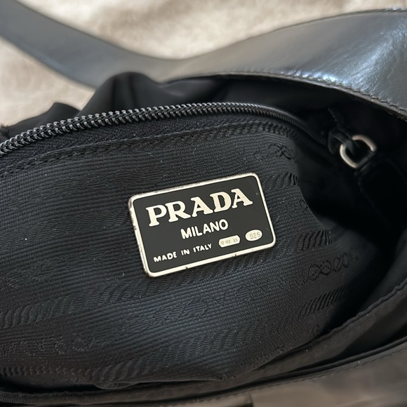 PRADA Messenger Bag Black Nylon Leather Crossbody Bag Logo Italy - Picture 3 of 8